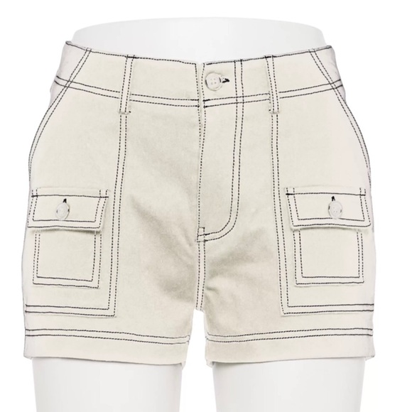Harper & Ivy Juniors Off White Contrast Cargo Pocket Shorts Size Large - Picture 2 of 9